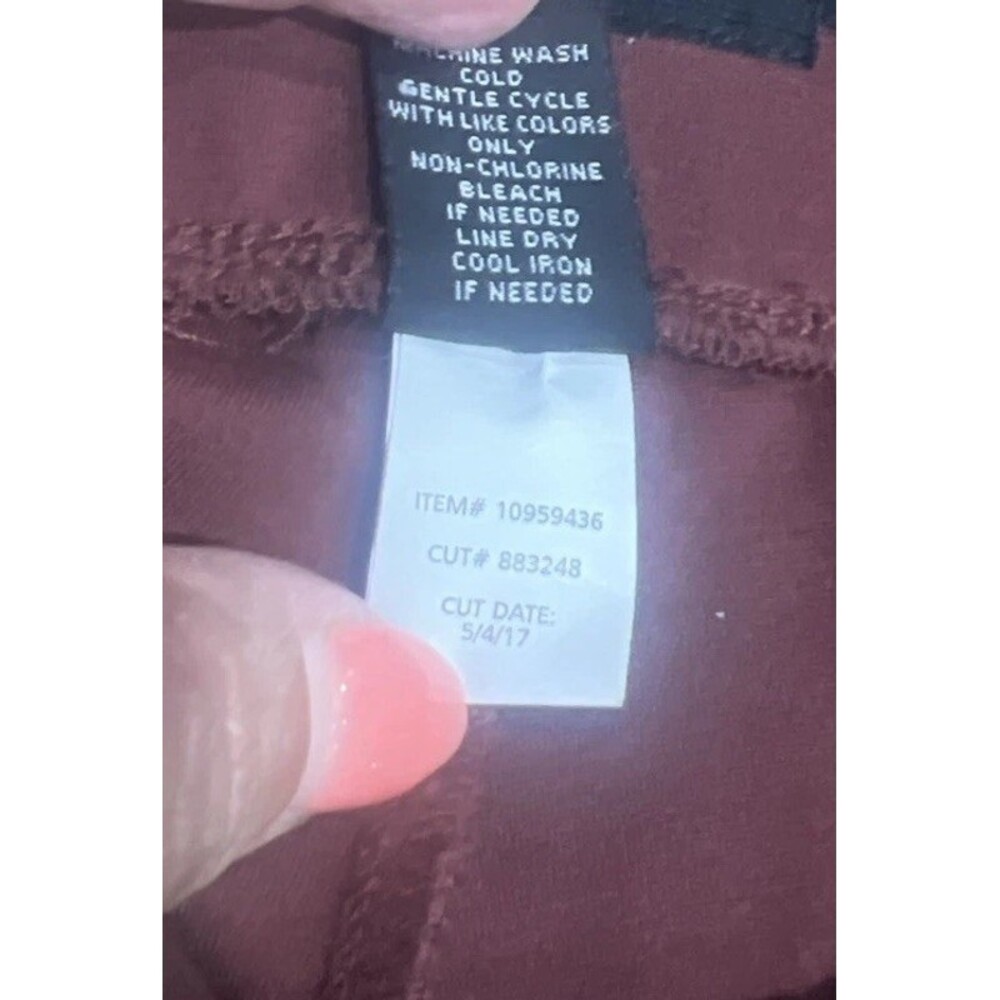 Torrid Burgundy Leggings Wide Band Tummy Control Women’s Size 00 Comfort Style - Picture 4 of 7